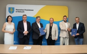 Umowa na drogę w Daleszycach (2)