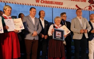 Zabawa na chmielnickim rynku (1)