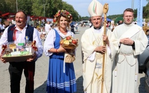 Msza dożynkowa i uroczyste otwarcie (1)