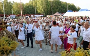 tak się bawili mieszkańcy powiatu na dożynkach (13)