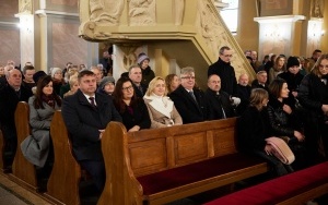 Koncert laureatów Powiatowego Przeglądu Kolęd i Pastorałek w Łopusznie (1)