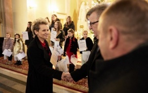 Koncert laureatów Powiatowego Przeglądu Kolęd i Pastorałek w Łopusznie (10)