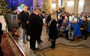 Koncert laureatów Powiatowego Przeglądu Kolęd i Pastorałek w Łopusznie (5)