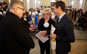 Koncert laureatów Powiatowego Przeglądu Kolęd i Pastorałek w Łopusznie (7)