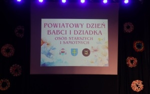 Powiatowy Dzień Babci i Dziadka Osób Starszych i Samotnych (5)