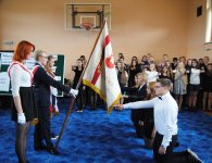 Ślubowanie uczniów klas pierwszych ZSP nr 5 w Łopusznie