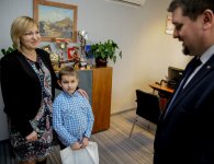 Spotkanie starosty Michała Godowskiego z 7- letnim Jakubem Bielawskim